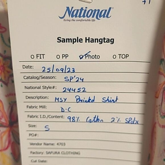 NWT FLORAL BUTTON-DOWN SIZE S - Picture 4 of 5